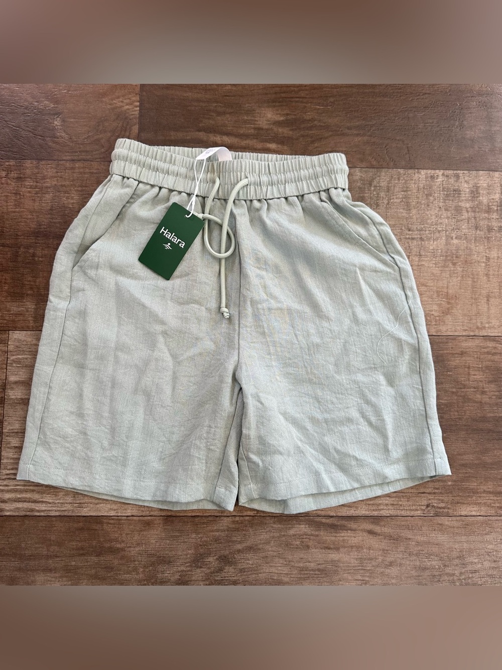 New  HALARA high waist draw string shorts - Picture 5 of 8